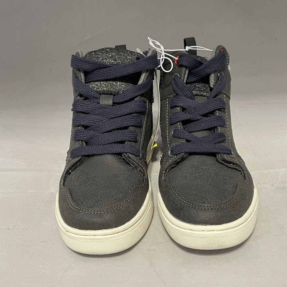 Art class  Kellen sneakers NWT size 1